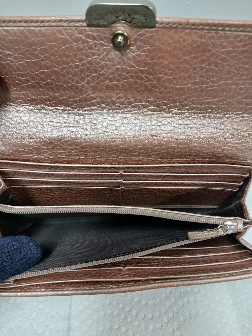 Gucci Brown Monogram Continental Wallet with Pink Trim - Picture 12 of 12